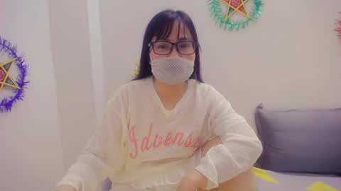 Mia online show from 10/05/25, 02:32