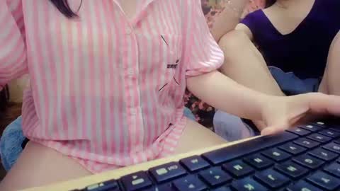 Mia online show from 10/15/25, 12:27