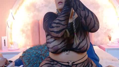 Mia online show from 01/10/26, 04:25