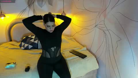 Mia 3 online show from 02/09/26, 11:47