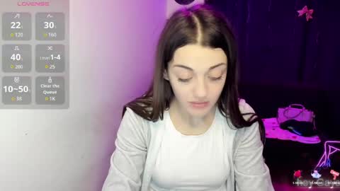 Snapshot of mialune01 chatting on 03/23/26, 08:18 mialune01 online show from 03/23/26, 08:18