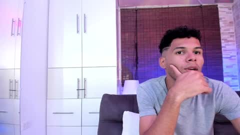 Mia online show from 01/23/25, 06:56