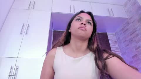 Mia online show from 01/31/25, 12:28