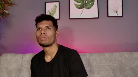 Mia online show from 12/02/25, 07:20