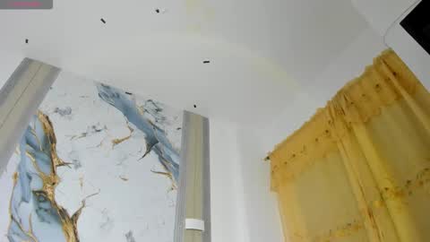 mialuxxi online show from 03/21/26, 08:30