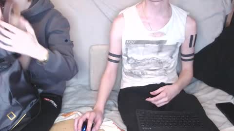 Snapshot of mialy_slim chatting on 01/17/26, 12:10 mialy_slim online show from 01/17/26, 12:10