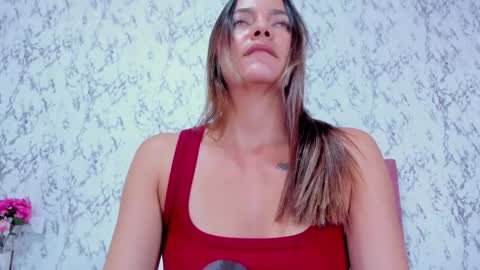 Snapshot of miamalkovaa_ chatting on 10/23/25, 05:44 Mia Malkova online show from 10/23/25, 05:44