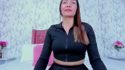 Snapshot of miamalkovaa_ chatting on 12/17/25, 04:24 Mia Malkova online show from 12/17/25, 04:24