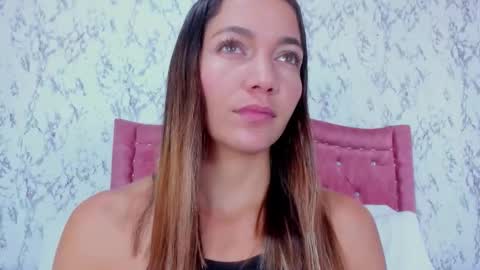 Snapshot of miamalkovaa_ chatting on 02/06/26, 04:32 Mia Malkova online show from 02/06/26, 04:32