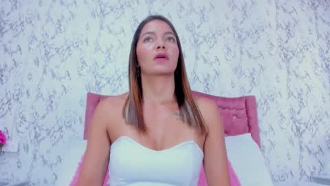 Snapshot of miamalkovaa_ chatting on 02/07/26, 04:22 Mia Malkova online show from 02/07/26, 04:22