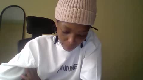 Muffin online show from 03/30/26, 04:19