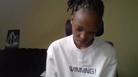 Muffin online show from 04/13/26, 02:44