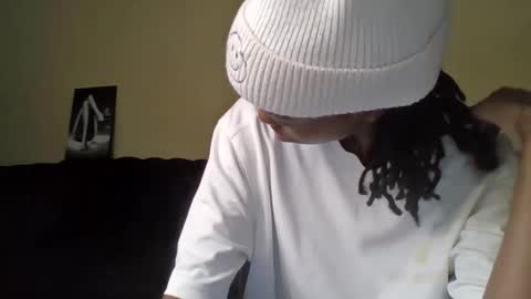 Muffin online show from 04/16/26, 12:11