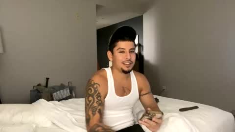 miamiclos1 online show from 01/21/25, 06:12