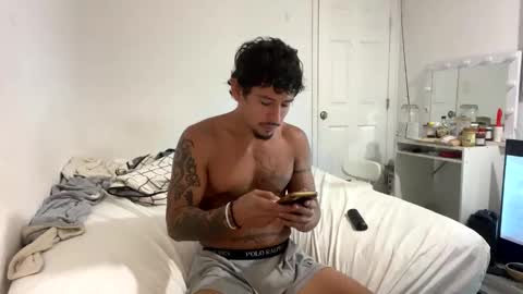 miamiclos1 online show from 12/01/25, 02:33