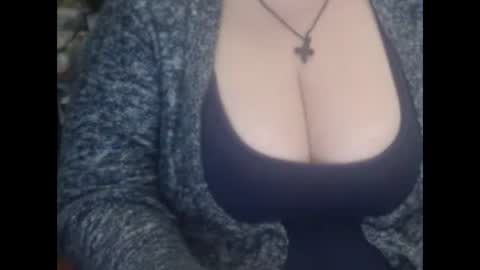 Snapshot of miamimistress chatting on 02/01/25, 04:14 maya online show from 02/01/25, 04:14