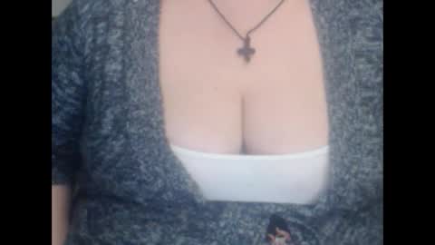 Snapshot of miamimistress chatting on 02/03/25, 07:00 maya online show from 02/03/25, 07:00
