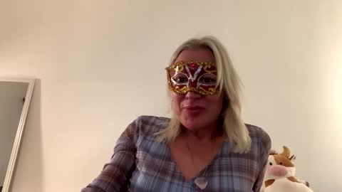 miamitransgirl305 online show from 04/27/26, 04:16