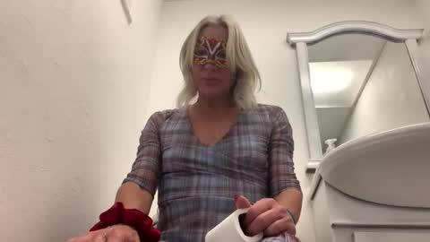 miamitransgirl305 online show from 04/28/26, 02:27