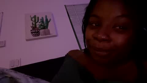 Snapshot of miamiworld chatting on 01/07/25, 11:45 MiamiWorld online show from 01/07/25, 11:45