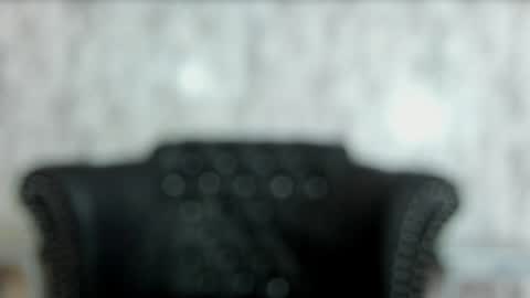 Snapshot of miamontoya chatting on 01/28/25, 03:46 Mia   -5 7001400 Follow  online show from 01/28/25, 03:46