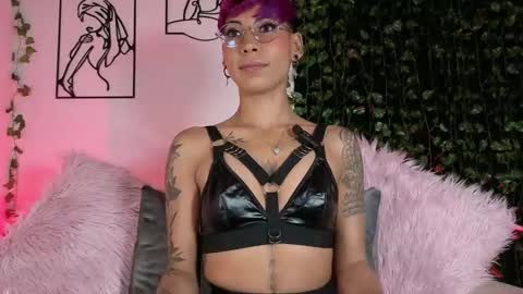 Snapshot of miamorgann chatting on 10/01/25, 12:33 Mia Morgann online show from 10/01/25, 12:33