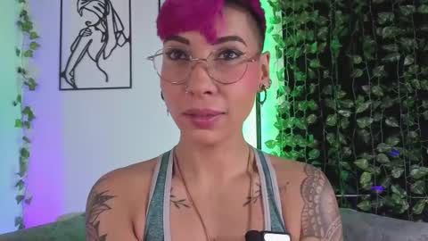 Mia Morgann online show from 02/03/26, 01:05