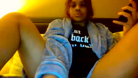 MiaMuffn online show from 01/01/25, 01:58