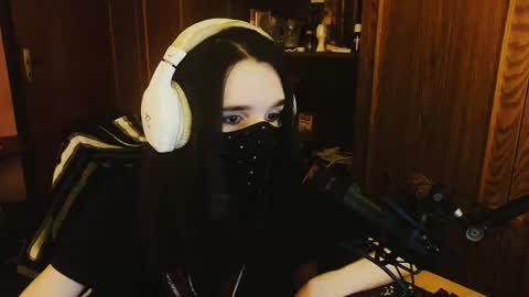 Kristien online show from 03/02/26, 04:47