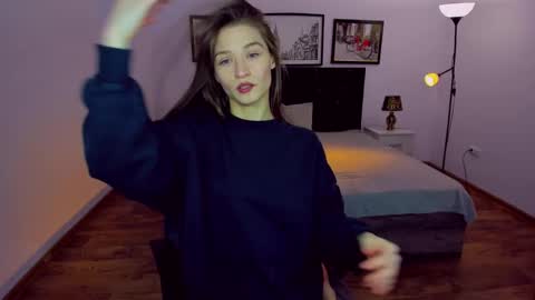 Mia online show from 12/24/24, 06:39