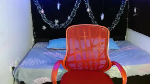 Mia Peyton   online show from 12/04/24, 06:39