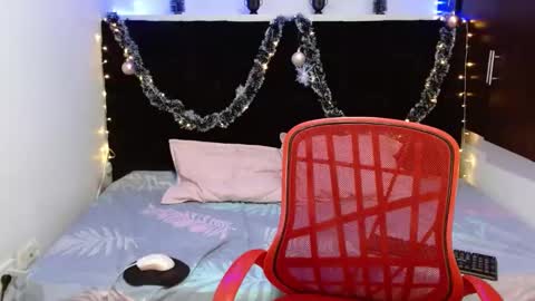 Mia Peyton   online show from 12/29/24, 03:13