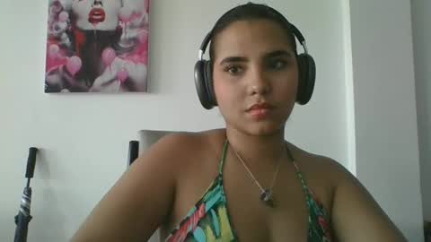 Mia Peyton   online show from 09/11/25, 08:09