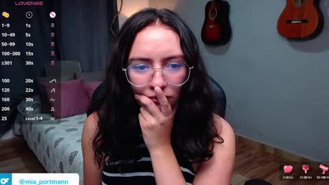 Snapshot of miaportman chatting on 01/07/25, 03:12 MIAPORTMANN online show from 01/07/25, 03:12