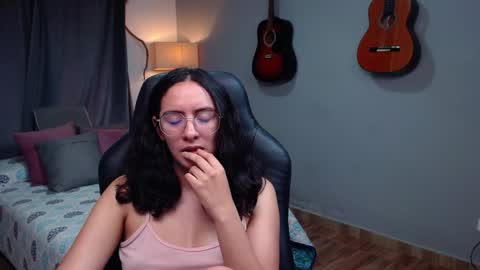 Snapshot of miaportman chatting on 01/22/25, 03:18 MIAPORTMANN online show from 01/22/25, 03:18