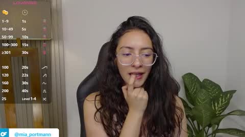 MIAPORTMANN online show from 02/10/26, 09:57