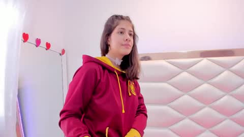 Sweetie Mia online show from 02/24/25, 06:58