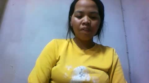 Snapshot of miarii chatting on 05/22/26, 11:05 miarii online show from 05/22/26, 11:05