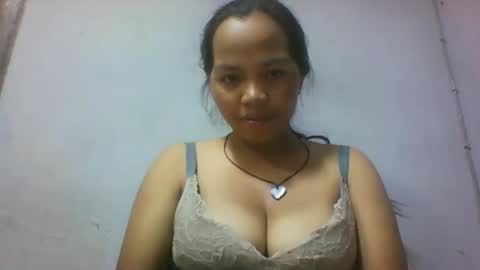 Snapshot of miarii chatting on 05/25/26, 02:56 miarii online show from 05/25/26, 02:56