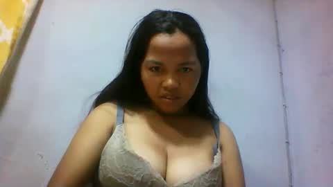 Snapshot of miarii chatting on 06/03/26, 04:37 miarii online show from 06/03/26, 04:37