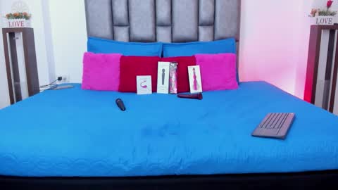 Mia Milf online show from 11/06/25, 10:32