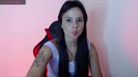 Snapshot of miarobinn_ chatting on 09/29/25, 05:40 miarobinn_ online show from 09/29/25, 05:40