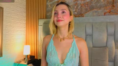 Snapshot of miaroldan chatting on 03/12/26, 12:11 miaroldan online show from 03/12/26, 12:11