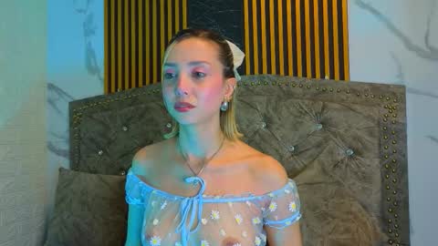 Snapshot of miaroldan chatting on 03/23/26, 01:20 miaroldan online show from 03/23/26, 01:20