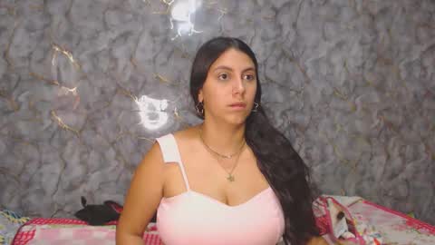 miarouse1531 online show from 12/22/25, 10:40