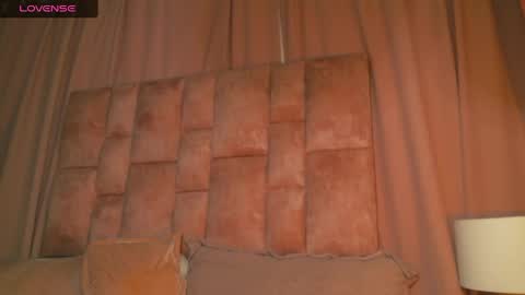 Snapshot of miasandoval_22 chatting on 05/19/26, 08:48 miasaandovaal 22 online show from 05/19/26, 08:48