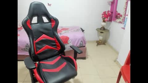 miasexi_hot11 online show from 04/22/26, 10:55