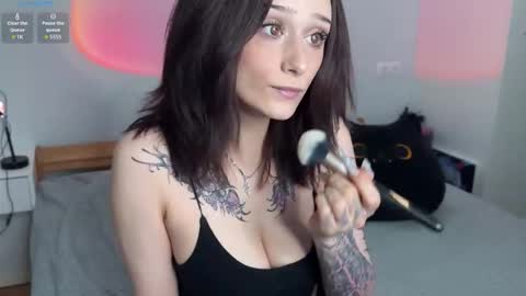 Snapshot of miaside chatting on 03/02/26, 04:58 Mia online show from 03/02/26, 04:58