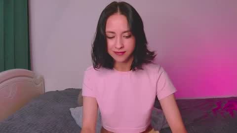 Snapshot of miasweetashoney chatting on 09/11/25, 06:46 Mia online show from 09/11/25, 06:46