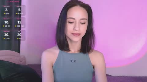 Snapshot of miasweetashoney chatting on 10/13/25, 06:35 Mia online show from 10/13/25, 06:35